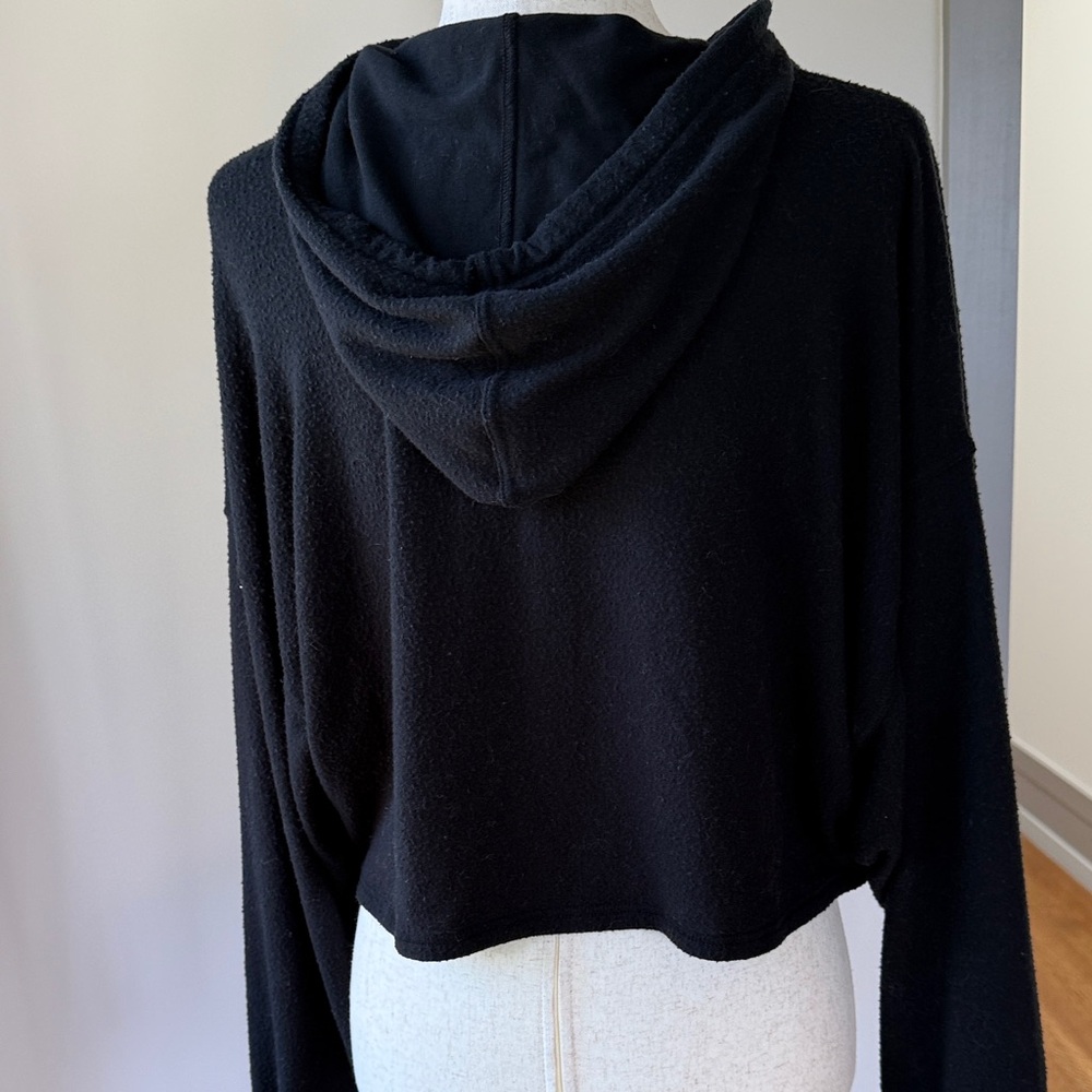 Urban Outfitters Black Cropped Hoodie - Picture 3 of 3